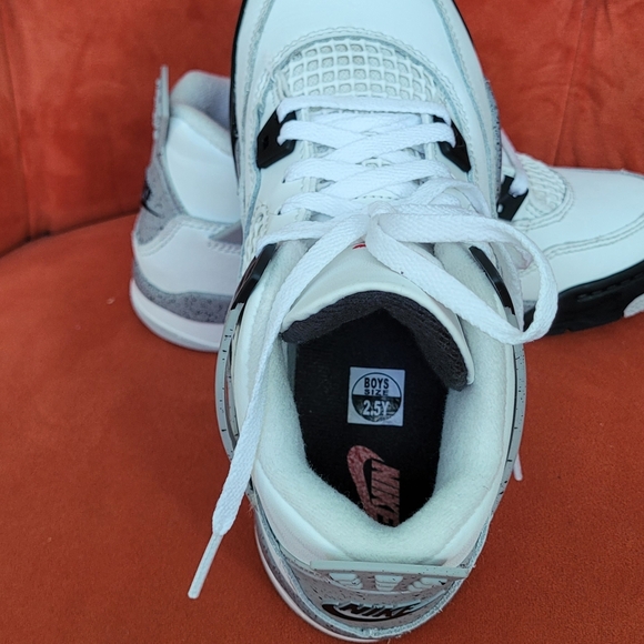 Nike Air Jordan 4 Retro OG White Cement PS PRESCHOOL Shoes IB4388-100 Sz. 2.5Y - Picture 8 of 9
